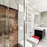 Apartment Palazzo Diaz - By Myhomeincomo *