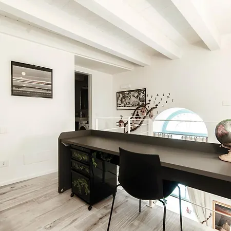 Palazzo Diaz - By Myhomeincomo Apartment *