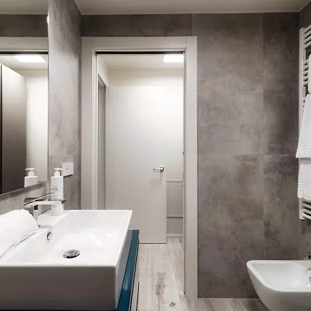 Palazzo Diaz - By Myhomeincomo Como